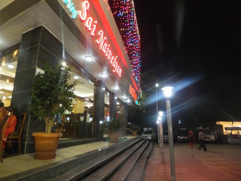 Hotel G-Square - Shirdi Exterior photo